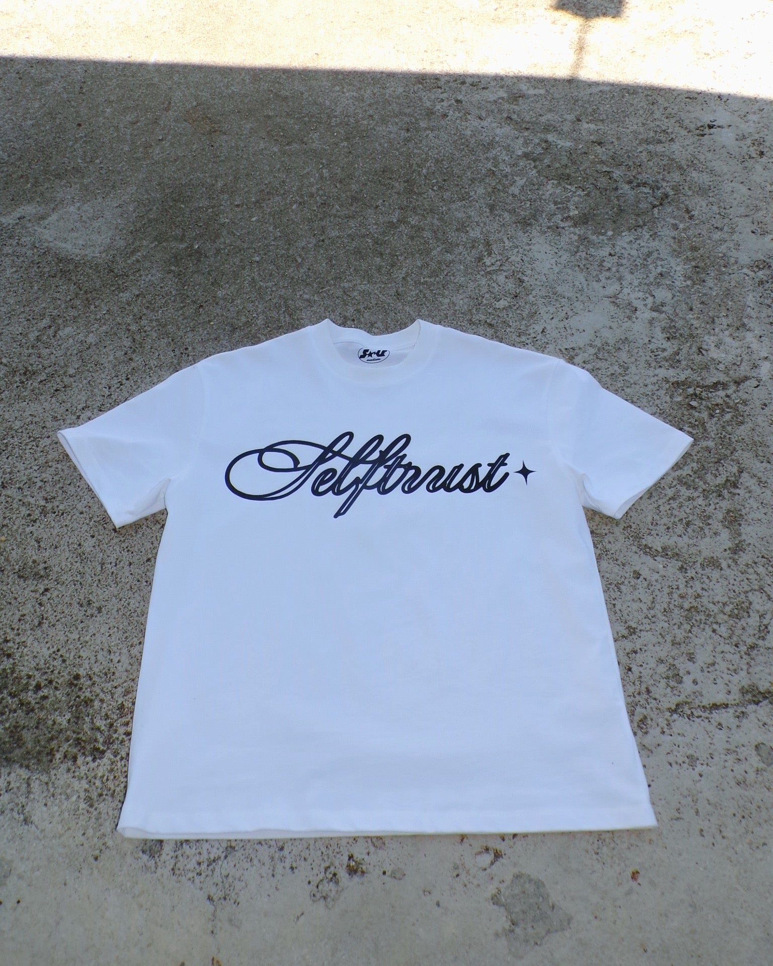 CONFIANZA TEE (Trust Collection)