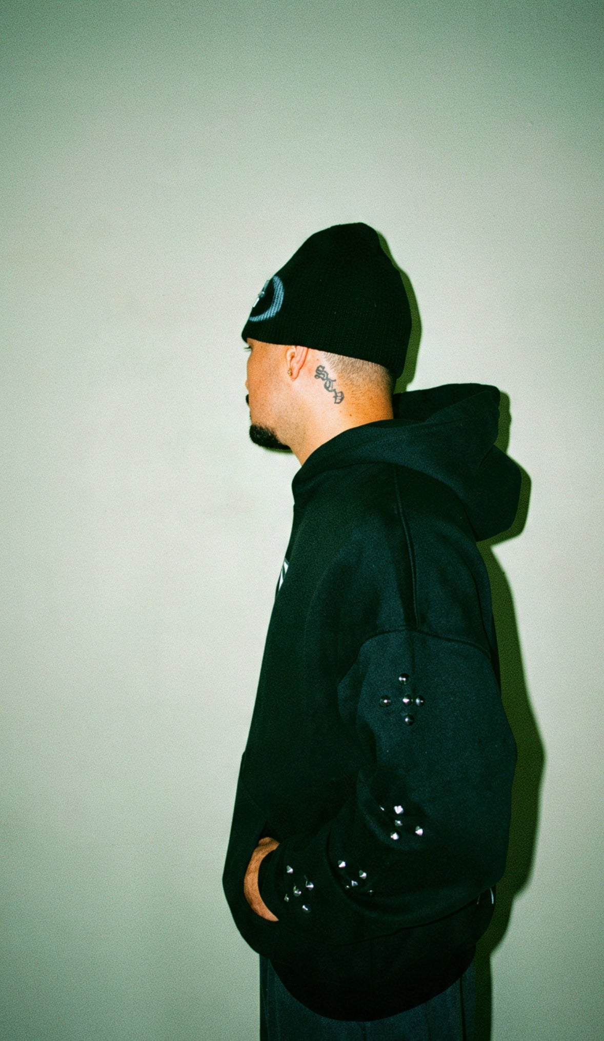 RIVET HOODIE