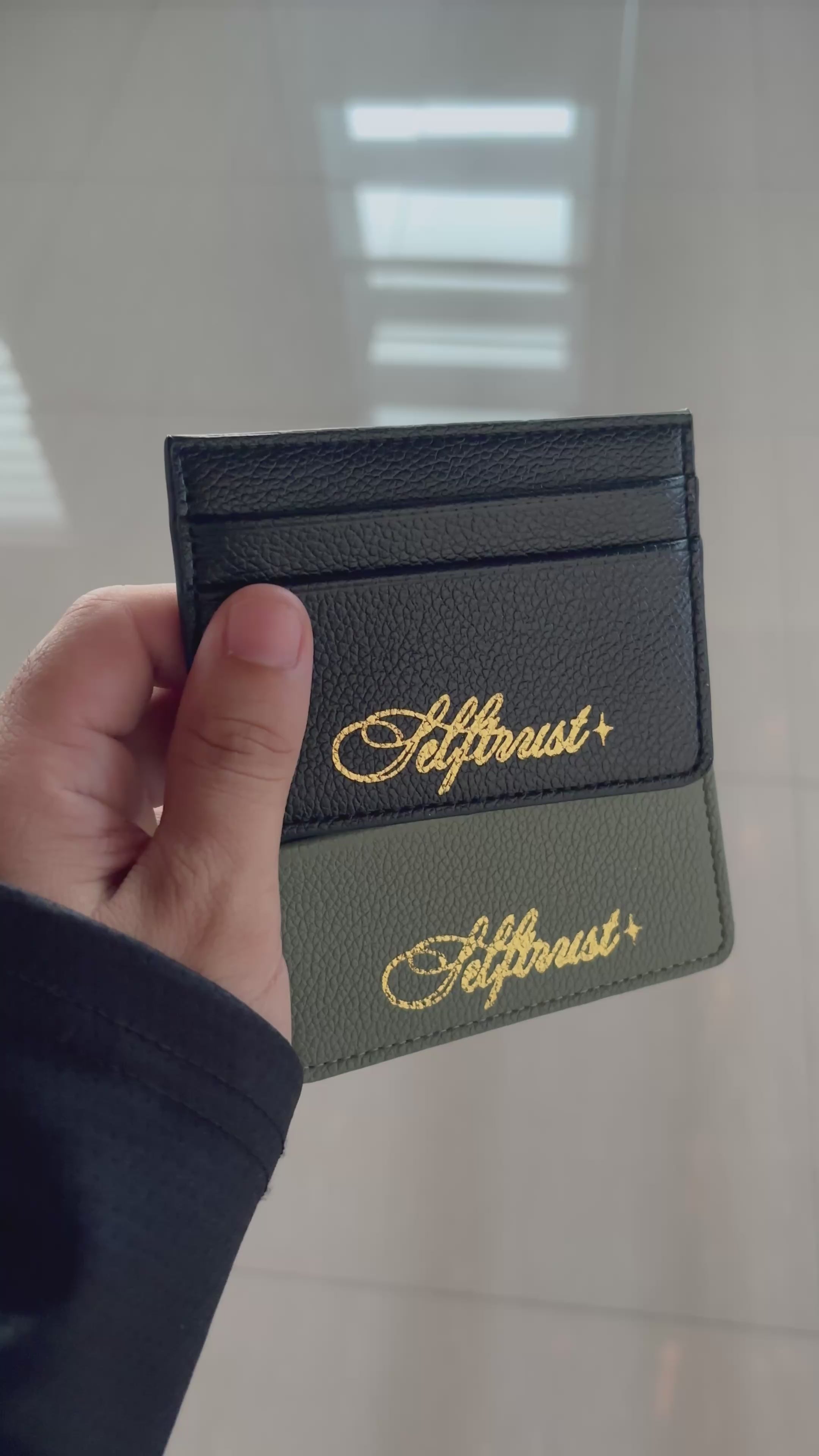 SIGNATURE CARDHOLDER (Olive Green)